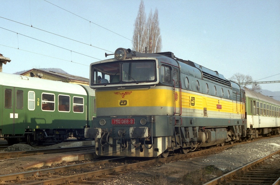 750 068-9