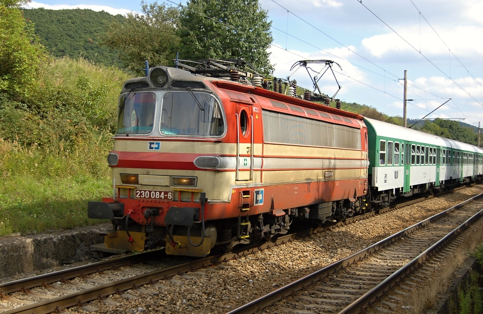 230 084-6