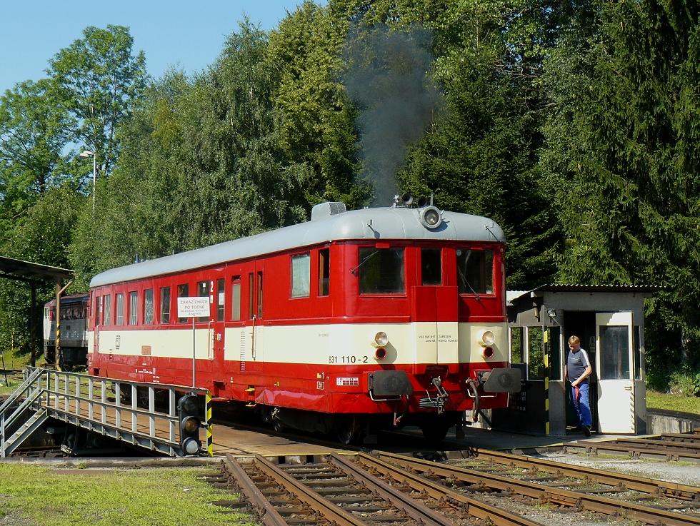 831 110-2