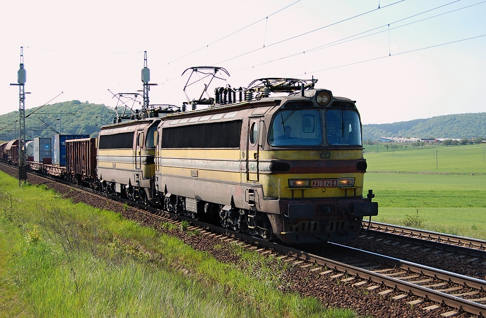 230 025-9