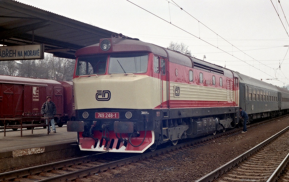 749 248-1