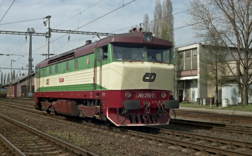 749 250-7