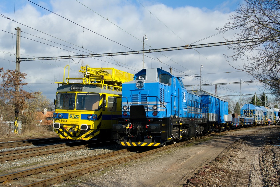 730 632-7