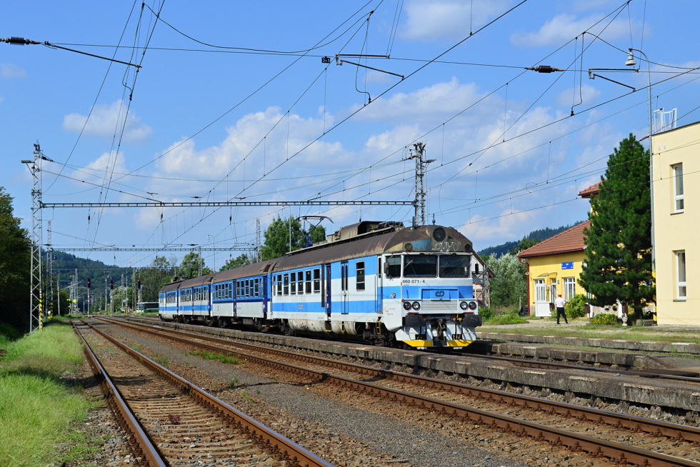 460 071-4