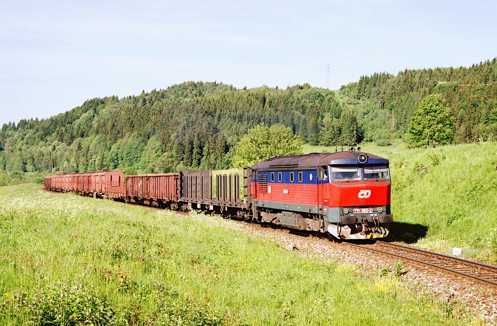 751 052-2