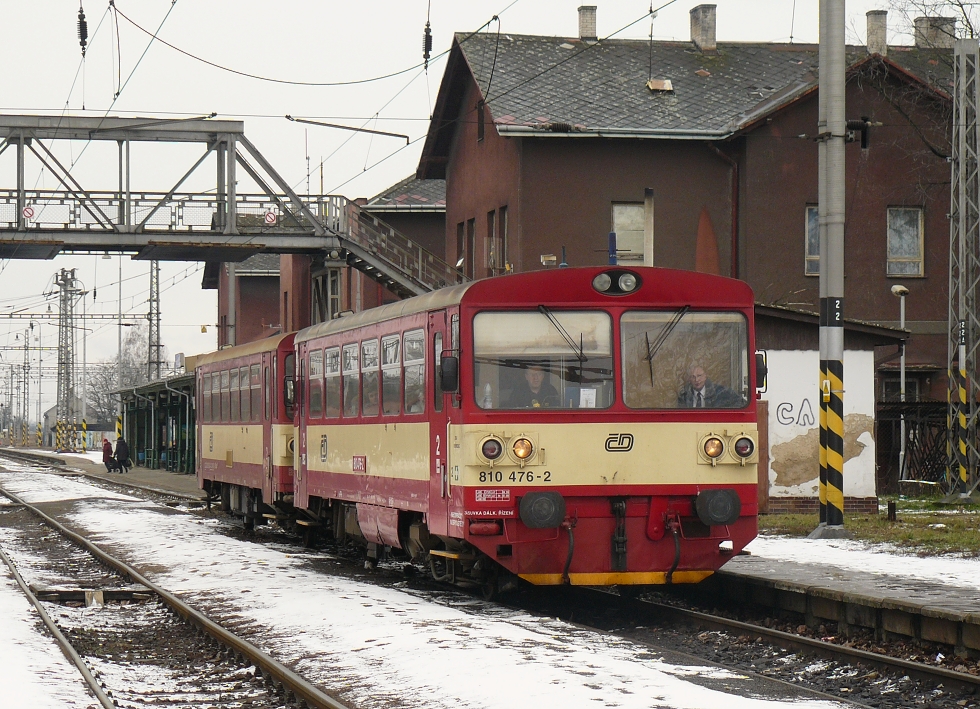 810 476-2