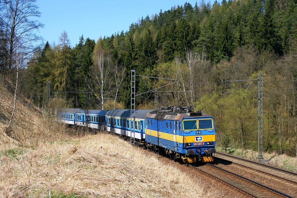 363 065-4