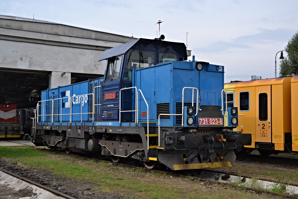 731 023-8