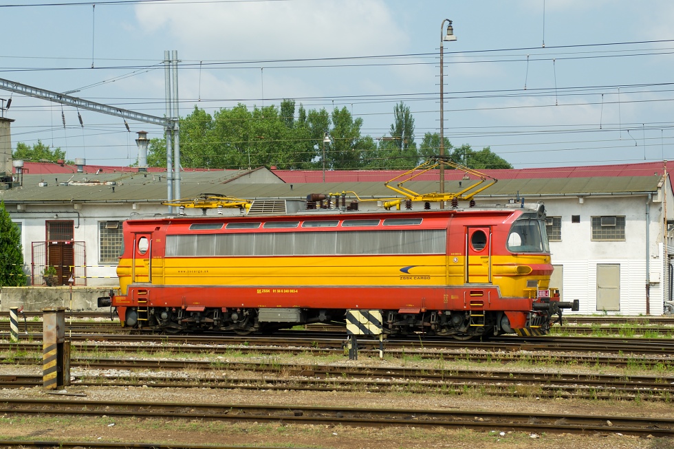 240 003-4