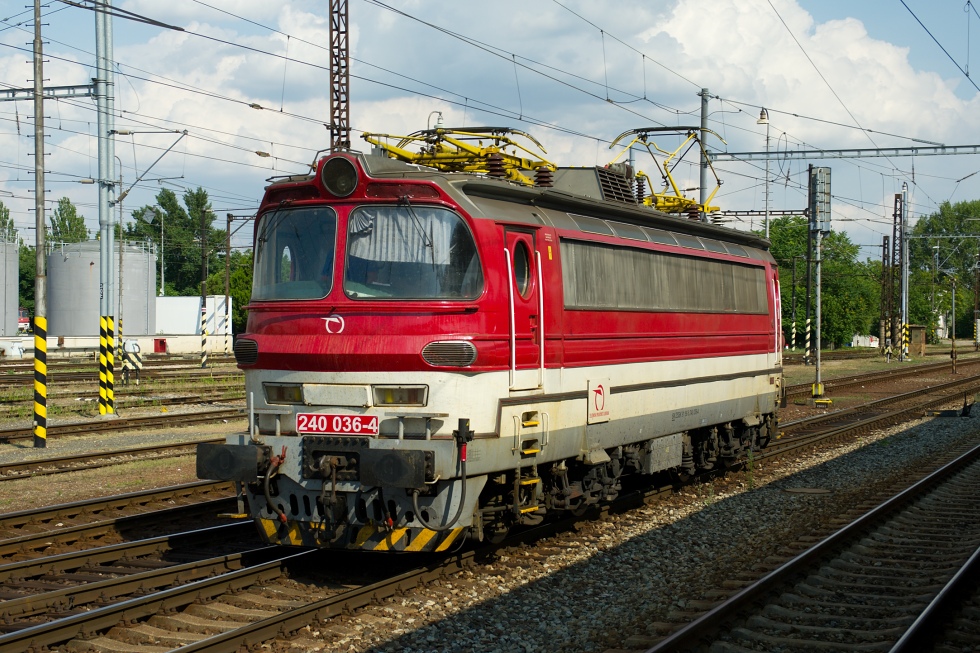 240 036-4