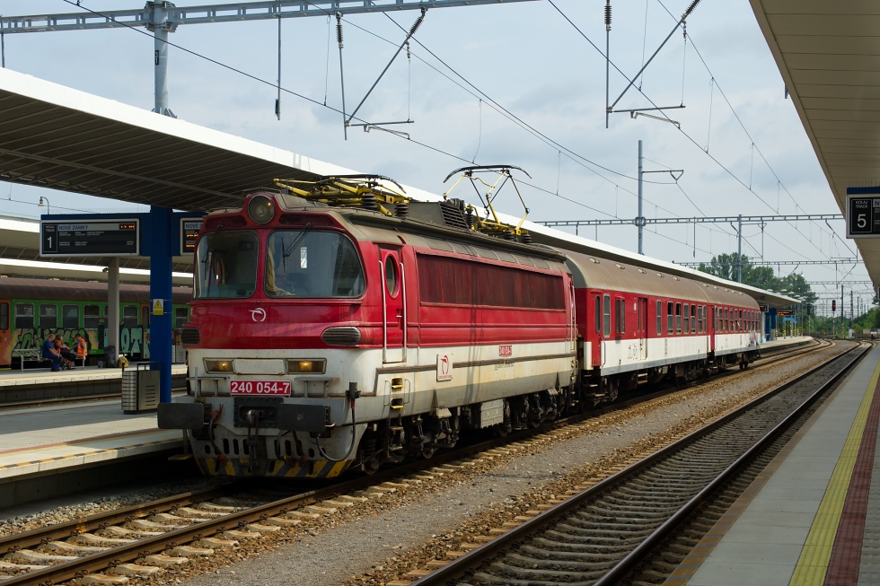240 054-7