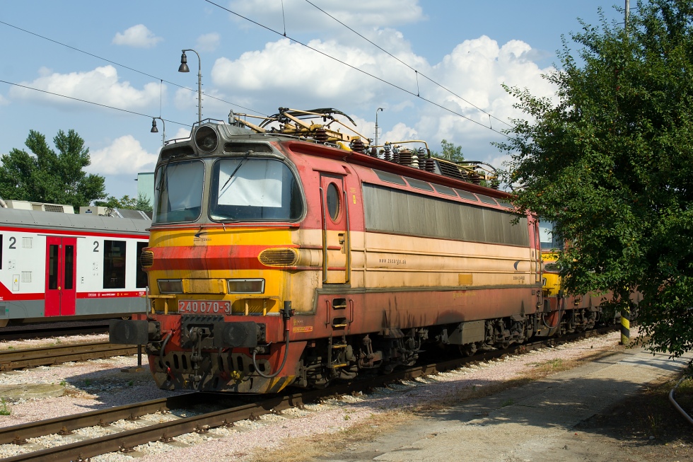 240 070-0