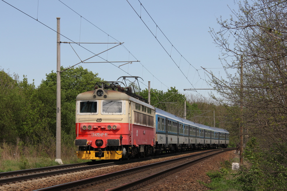 242 247-5
