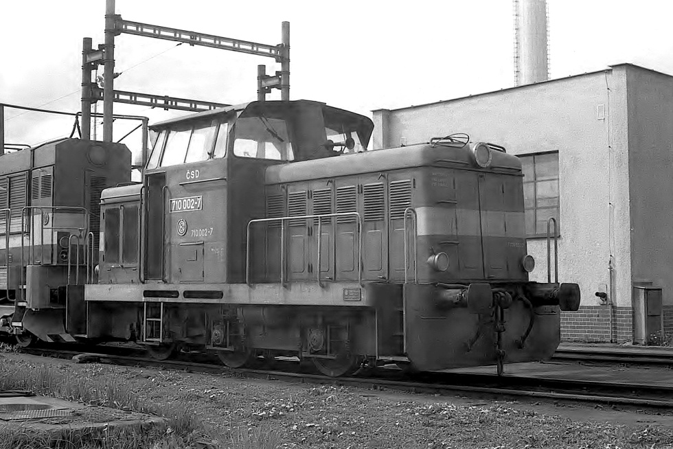 710 002-7