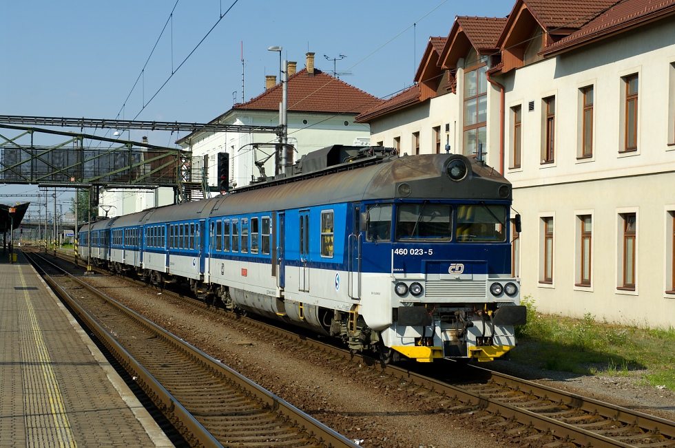 460 023-5