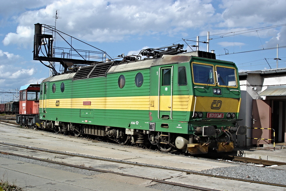 163 013-6