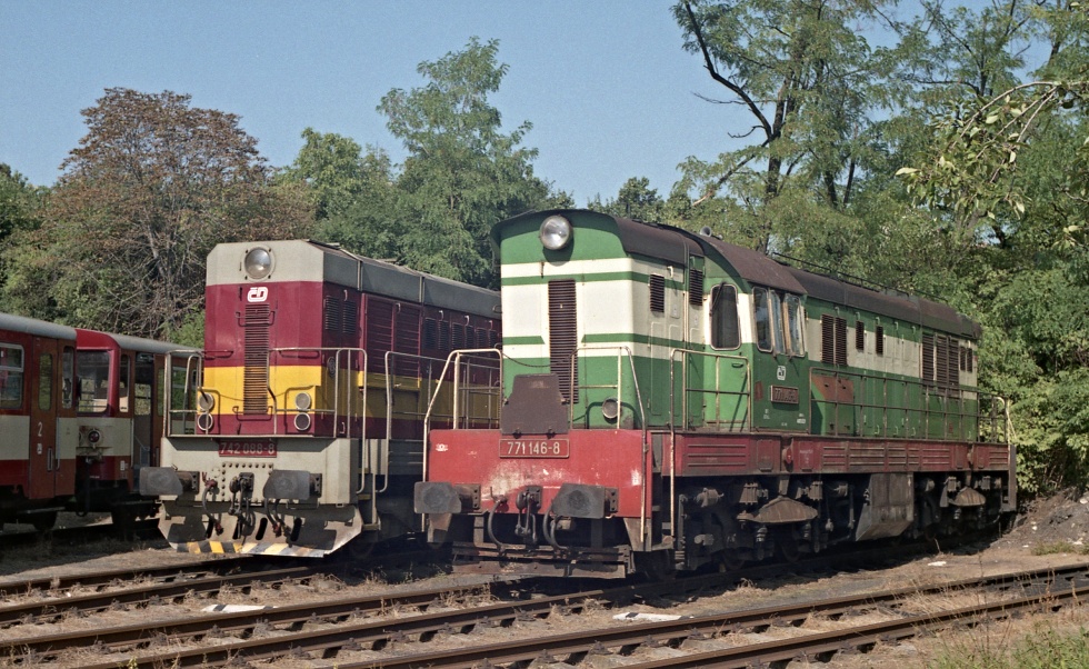771 146-8