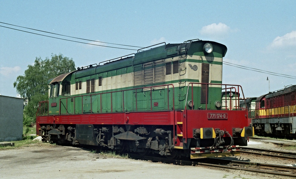 771 174-0