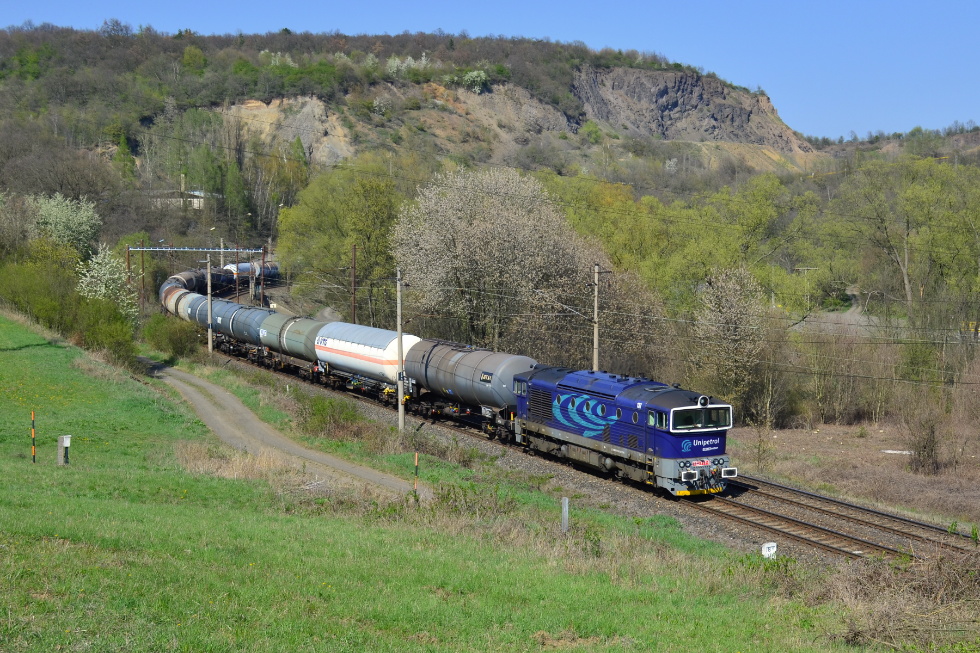 753 717-8