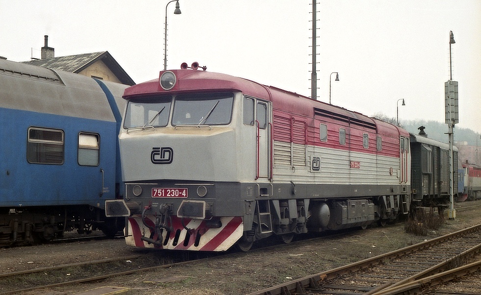 751 230-4