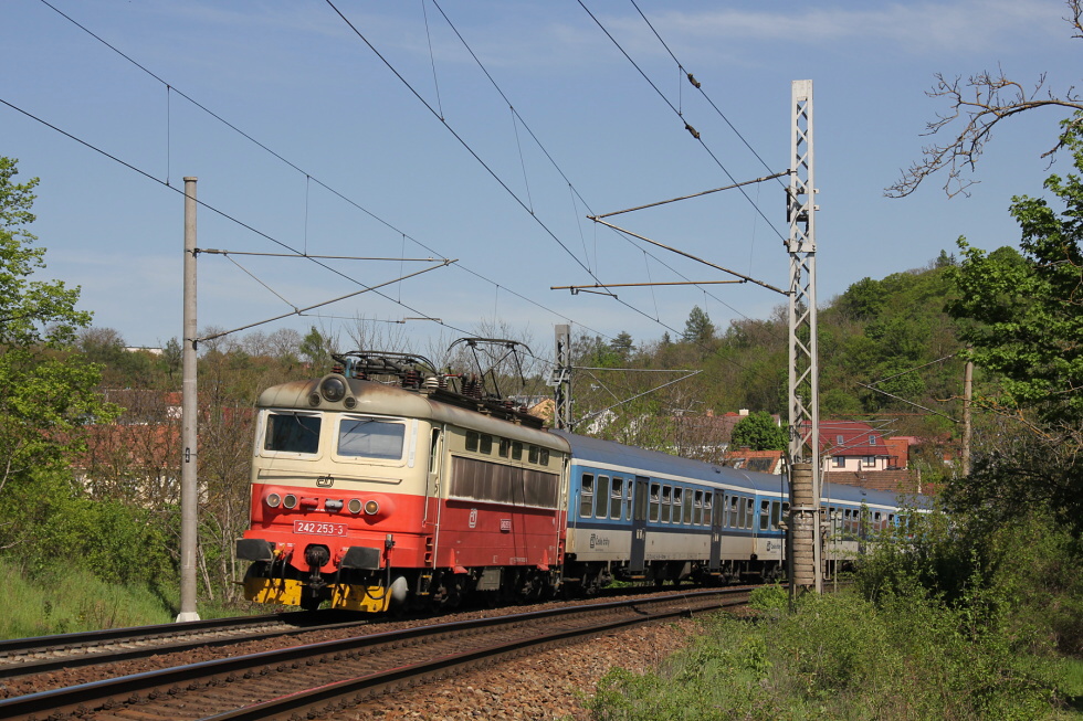 242 253-3