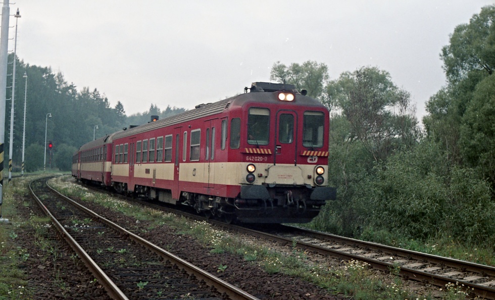 842 020-0