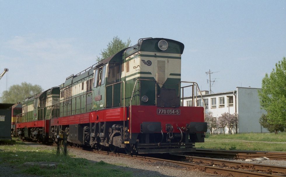 770 054-5