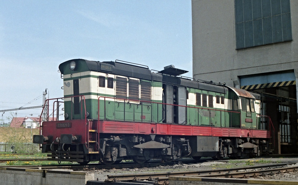 771 021-3