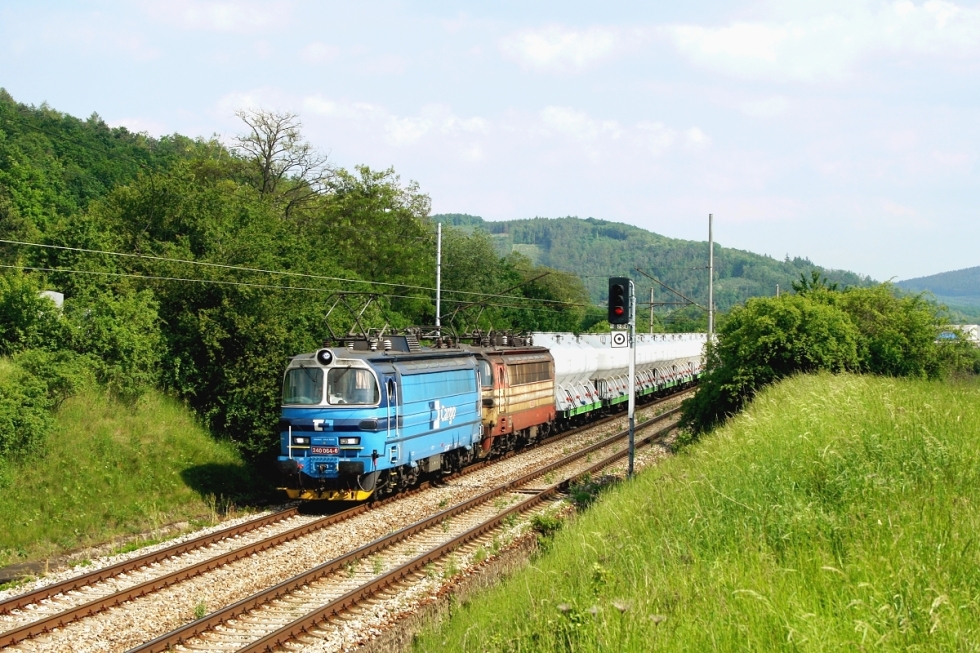 240 064-6