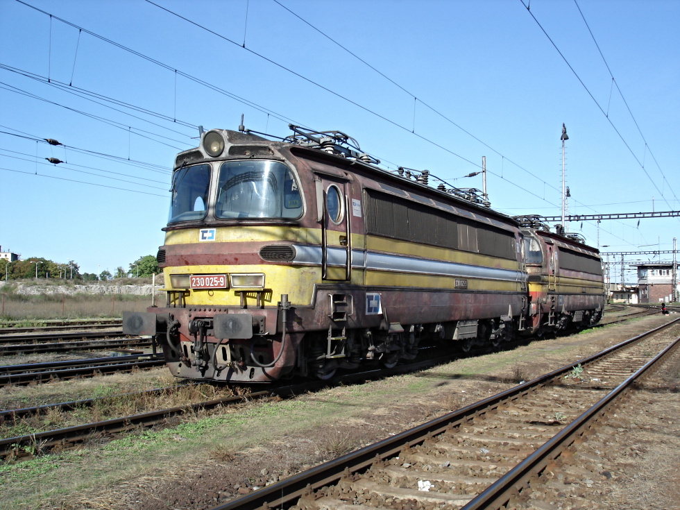 230 025-9