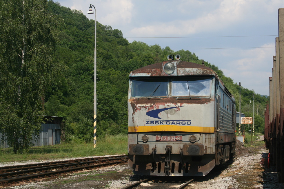 752 021-6