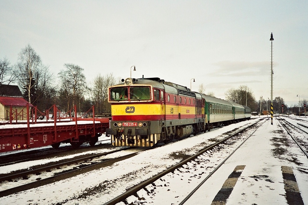 750 235-4