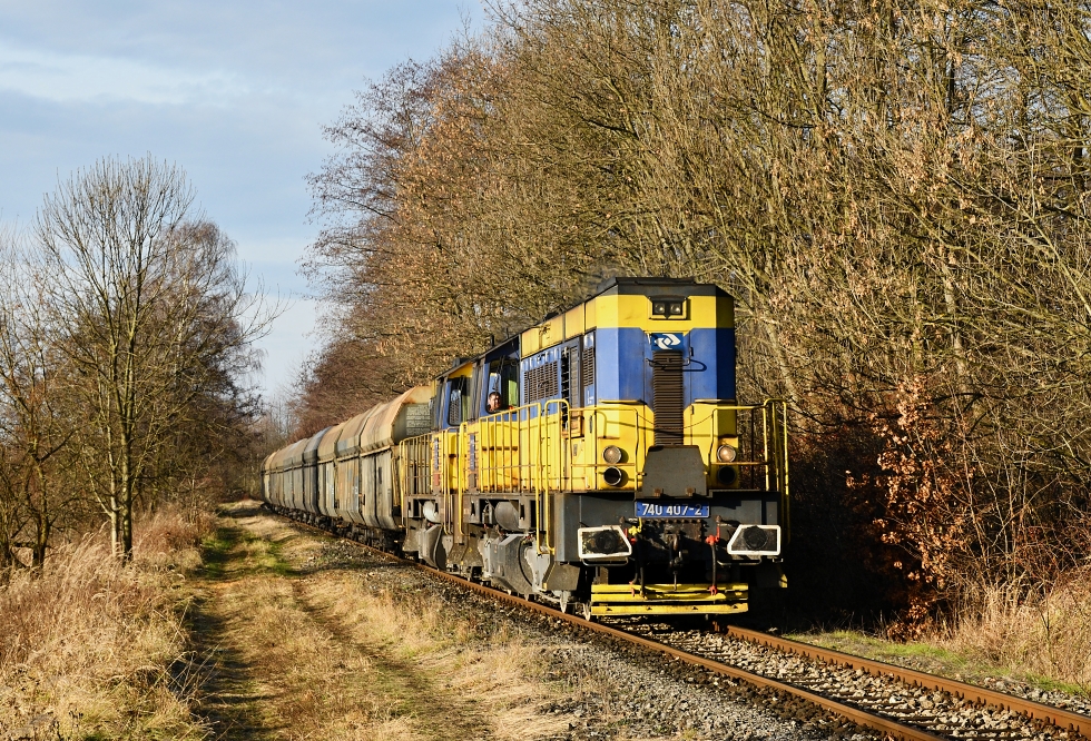 740 407-2