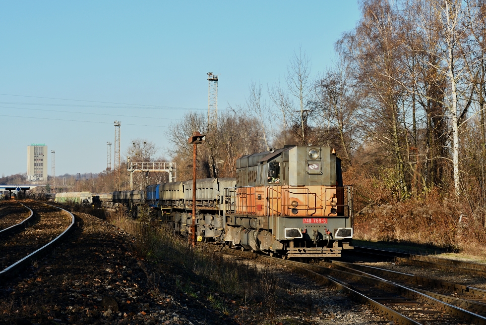 740 769-5
