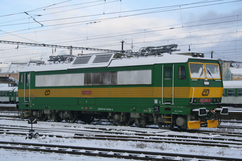 163 234-8