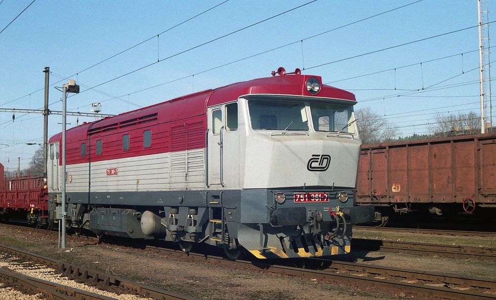 751 361-7