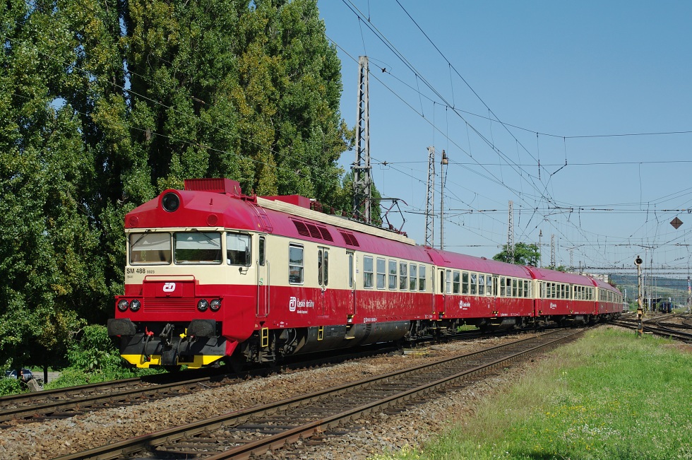 560 023-4