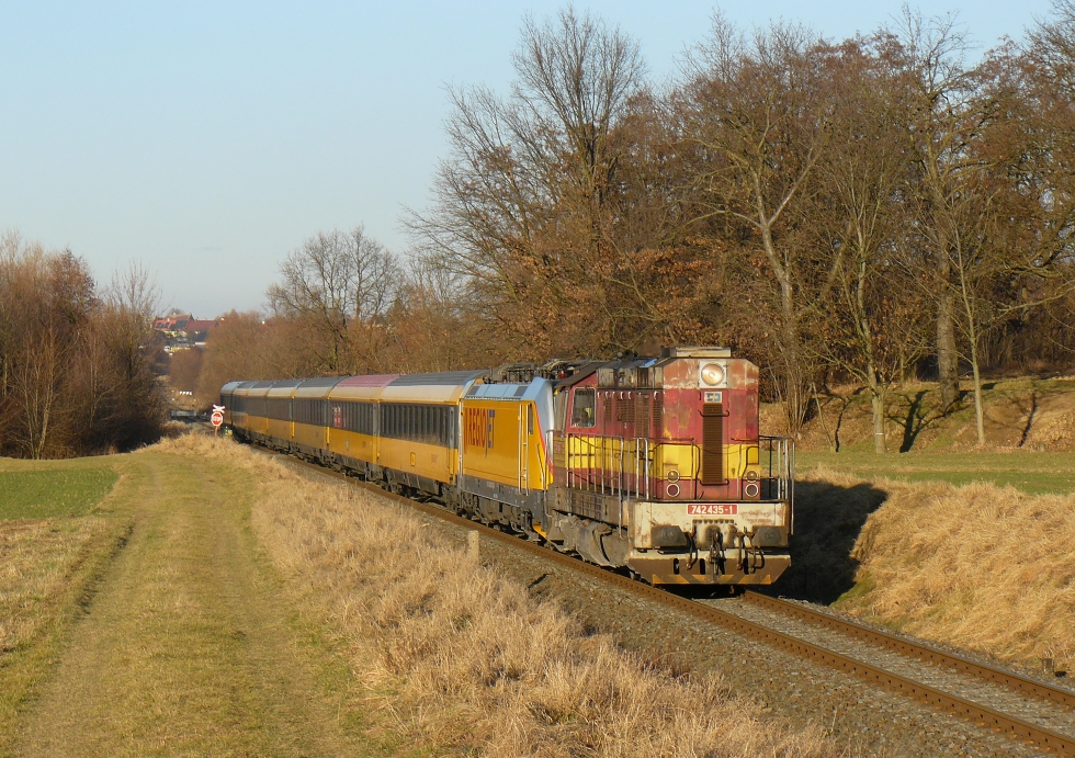 742 435-1