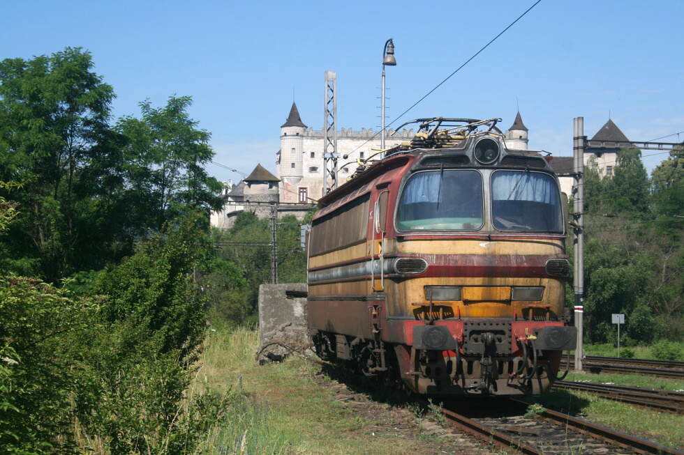 240 102-4