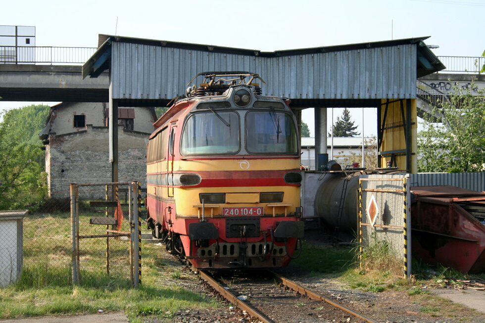 240 104-0