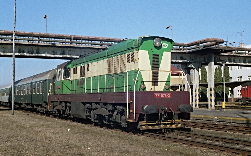 771 078-3