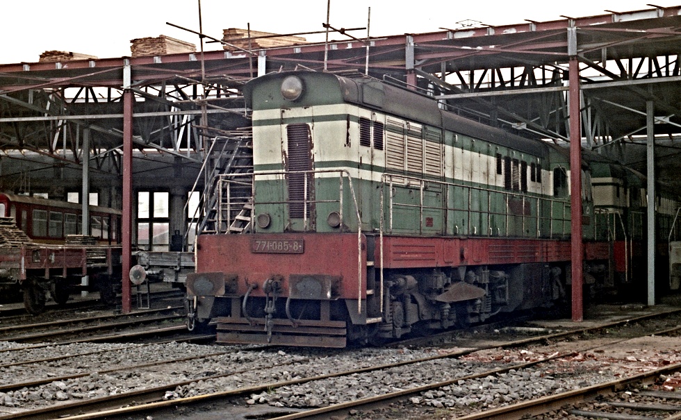 771 085-8