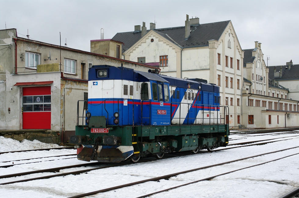 743 010-1
