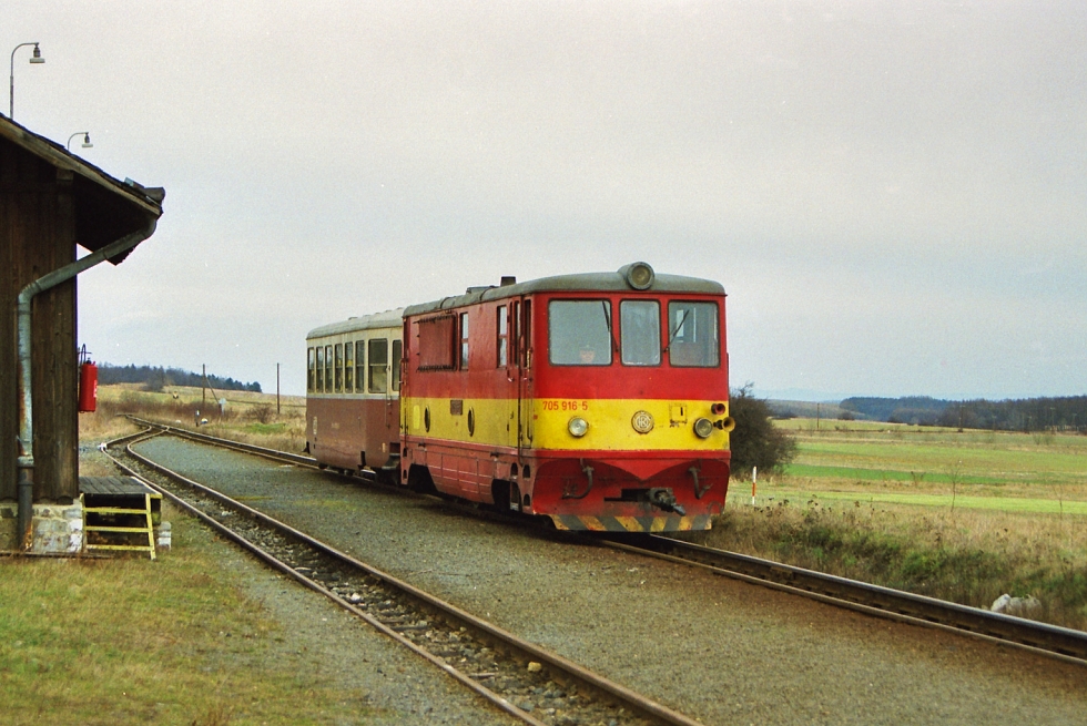 705 916-5