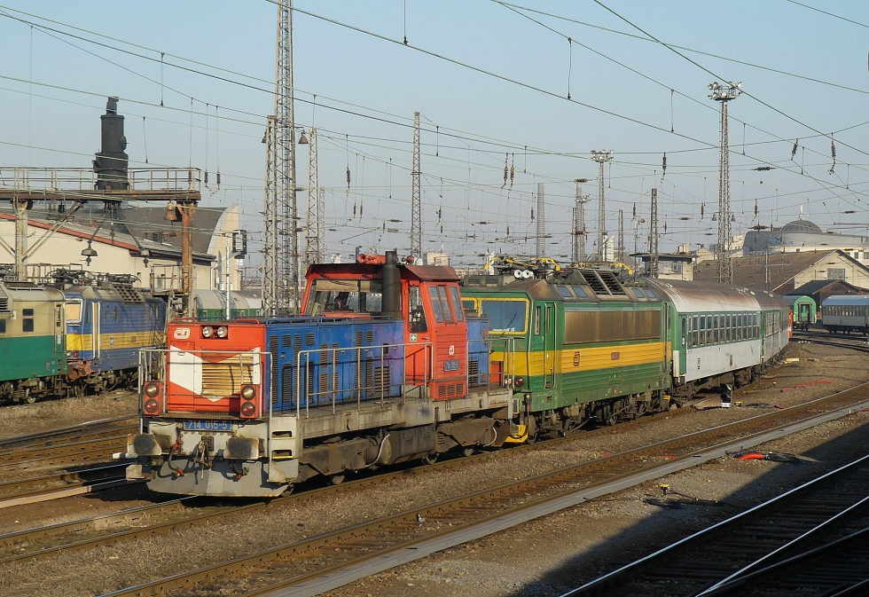 714 015-5