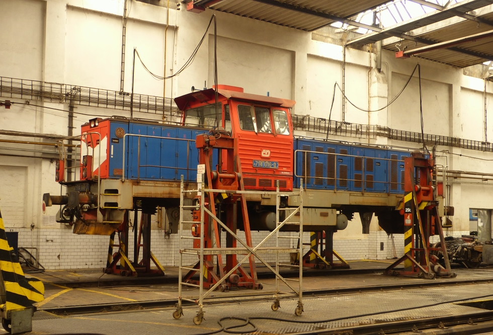 714 016-3