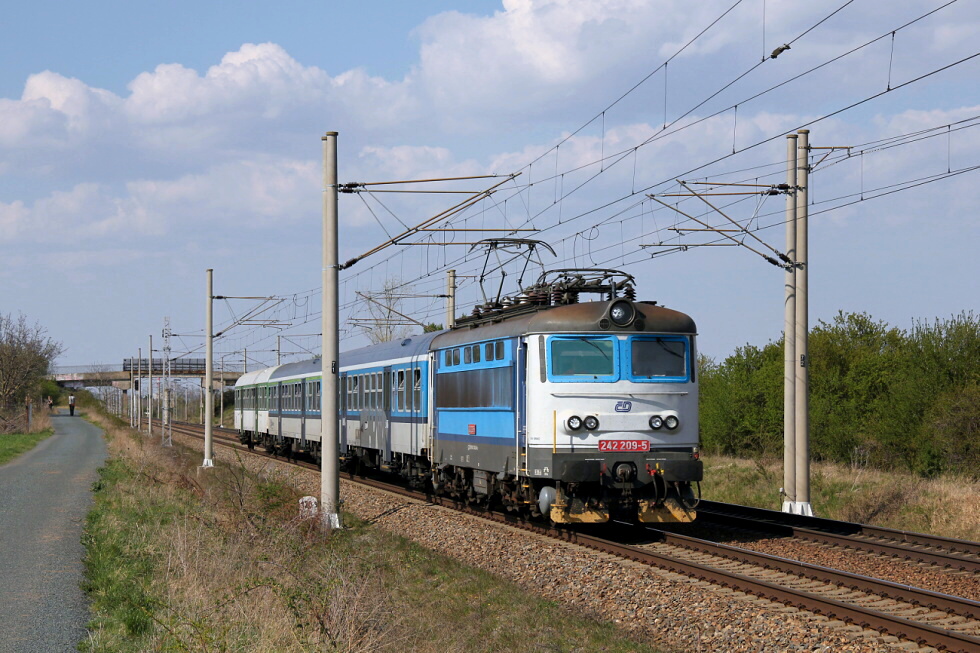 242 209-5