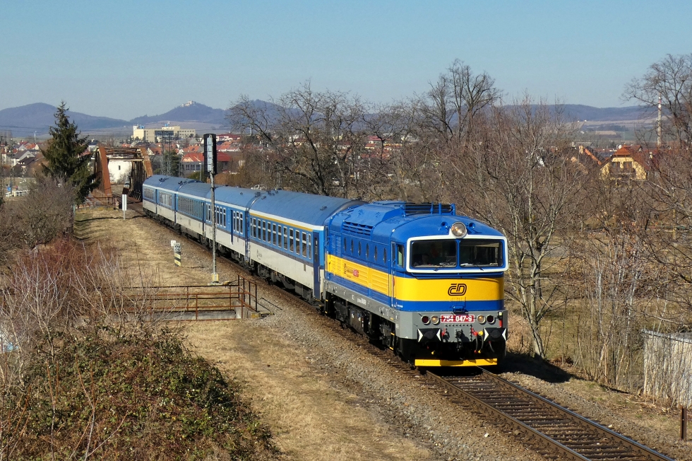 754 047-9