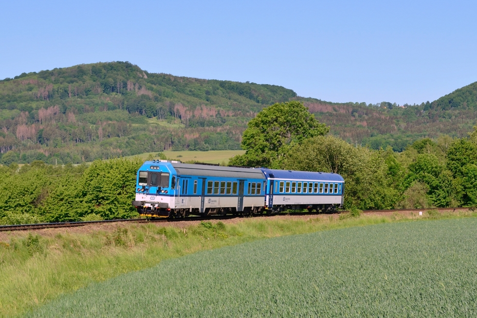 843 030-8