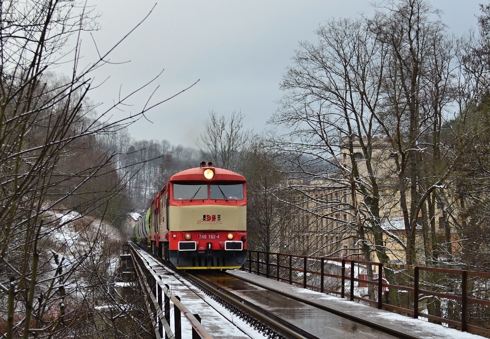 749 162-4
